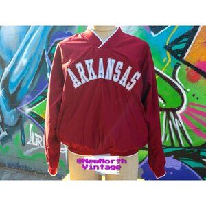 ARKANSAS RAZORBACKS NCAA Vintage Windbreaker Size Large (V Neck Pullover)